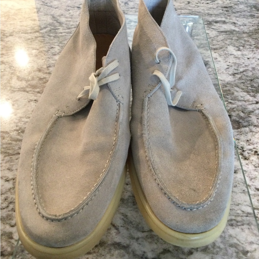 Stylish Gray Chukka Boots for Men